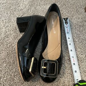 Clarks Orabella Fame Women Shoes -Front Gold Tone and Black Buckle Dress